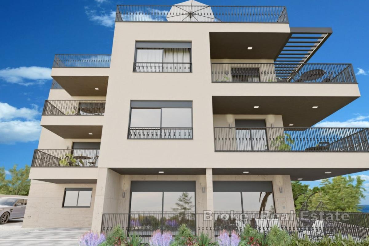 Appartement en attique dans un immeuble neuf moderne