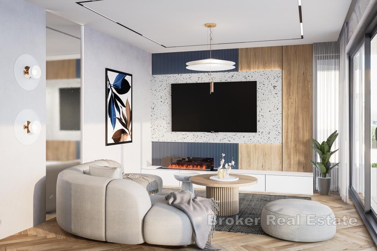 Unikátní penthouse apartmán se střešní terasou v první řadě u moře