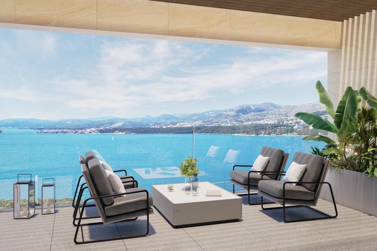 Toppleilighet med to soverom ved sjøen