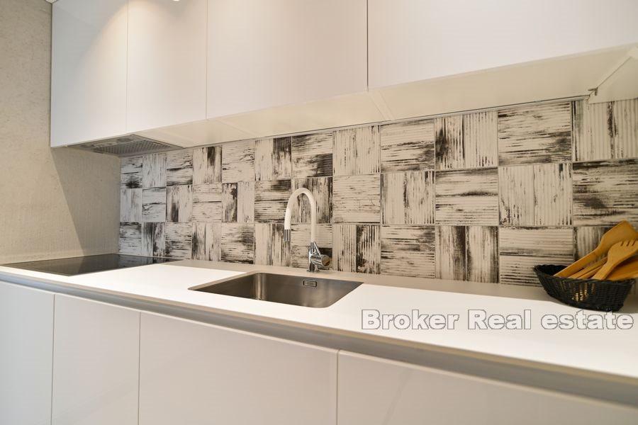 Split - Spinut, Rymlig trerumslägenhet