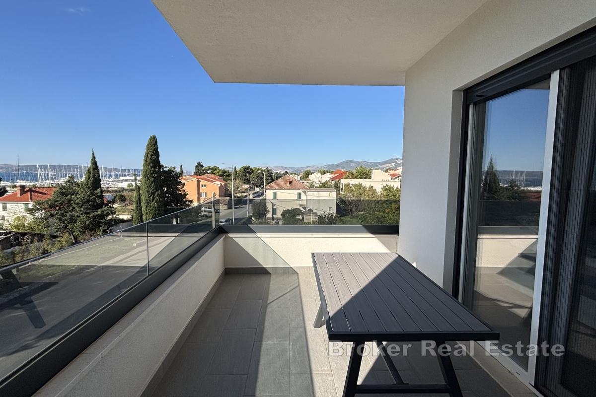 Einzigartig möblierte Penthouse-Wohnung mit Dachterrasse