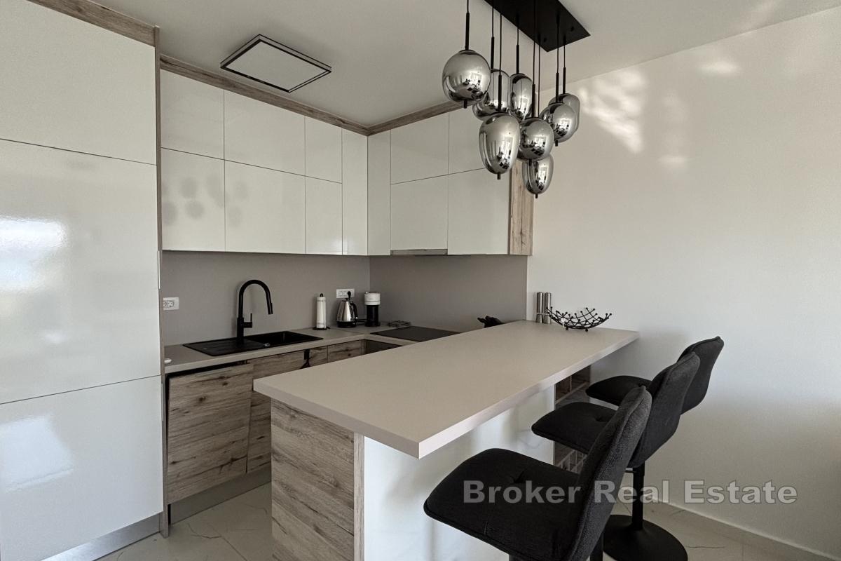 Appartement penthouse meublé unique avec toit-terrasse