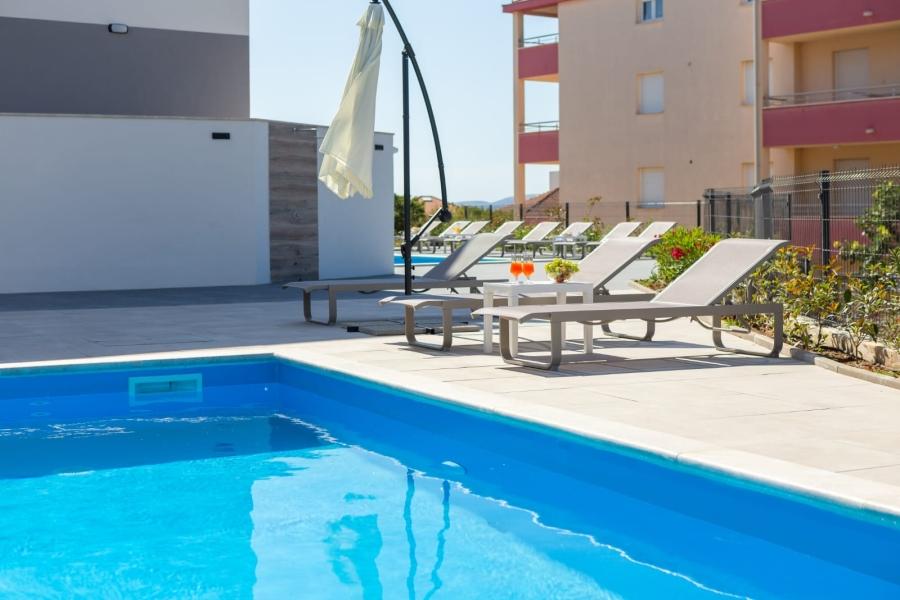 Luksusowy apartament w nowym budynku blisko morza