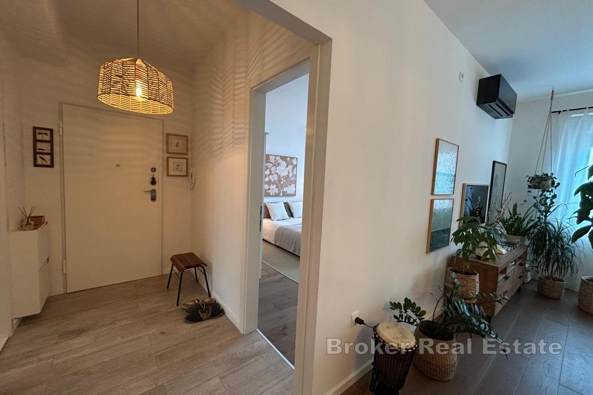 Luksusowy dwupokojowy apartament blisko centrum miasta