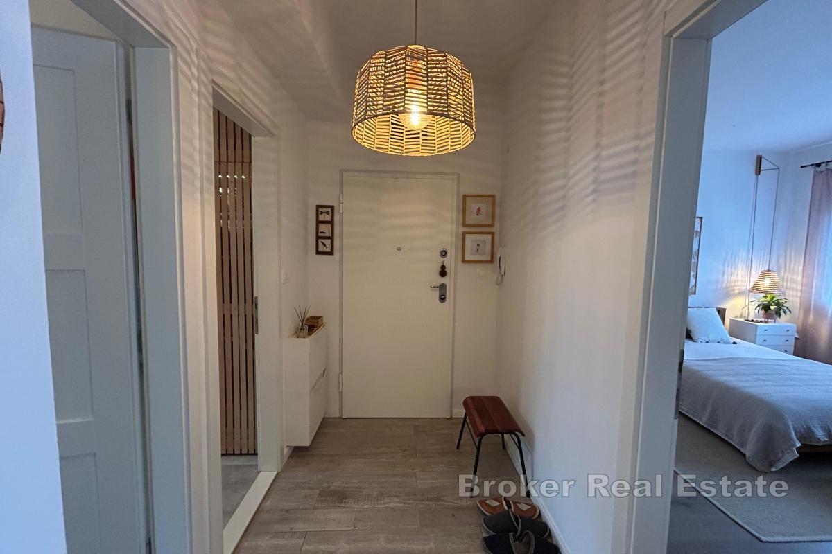 Luksusowy dwupokojowy apartament blisko centrum miasta