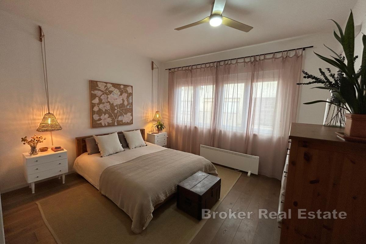 Luksusowy dwupokojowy apartament blisko centrum miasta