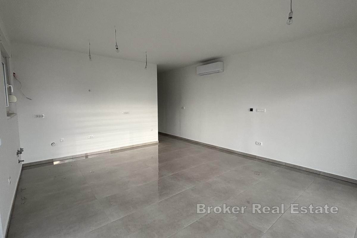 Niezwykły apartament z przestronnym tarasem blisko morza