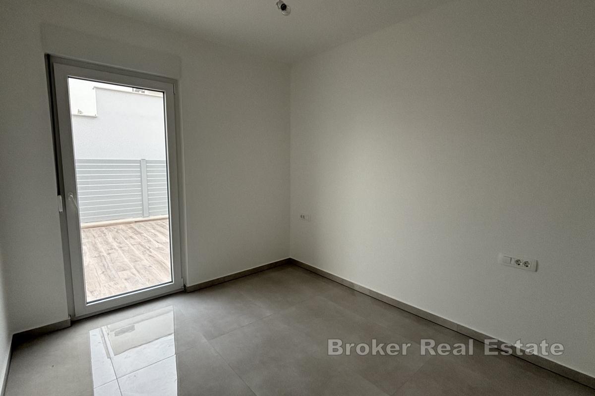 Niezwykły apartament z przestronnym tarasem blisko morza