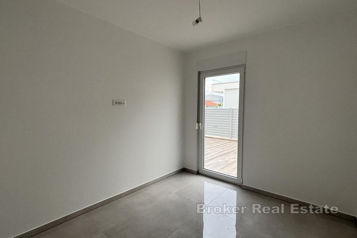 Niezwykły apartament z przestronnym tarasem blisko morza