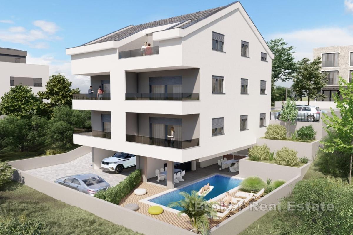 Appartement exceptionnel avec une grande terrasse en bord de mer