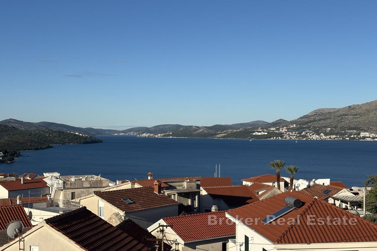 Dwupokojowy apartament typu penthouse z tarasem na dachu w nowym budynku