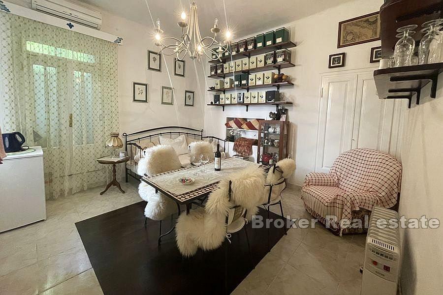 Split center - Beautiful three-room apartment in an ideal location