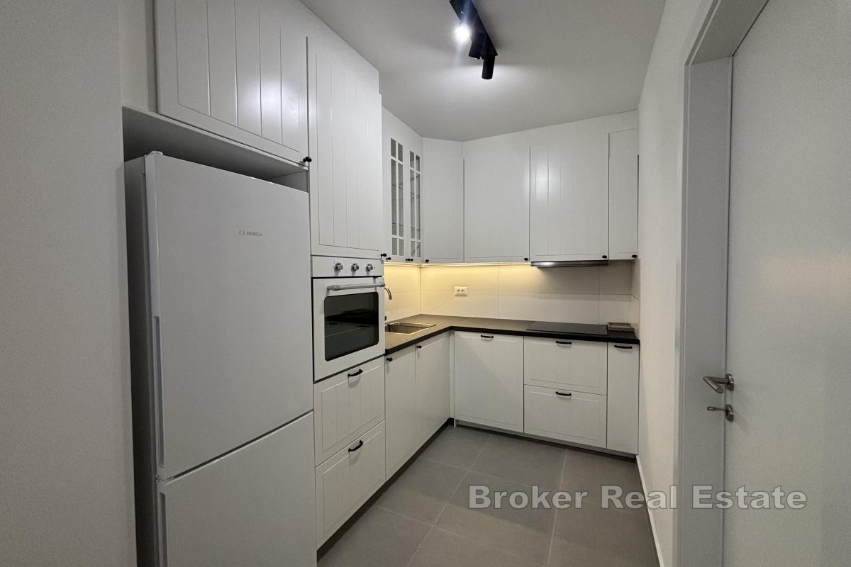 Mieszkanie w nowym budynku z nowoczesnym wystrojem