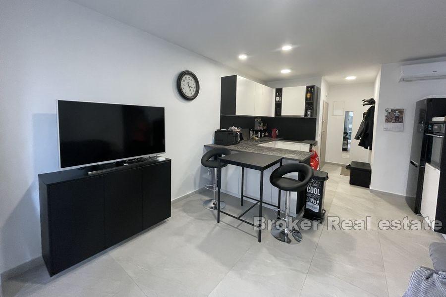 Wyspa Ciovo - Nowoczesne mieszkanie w spokojnej okolicy