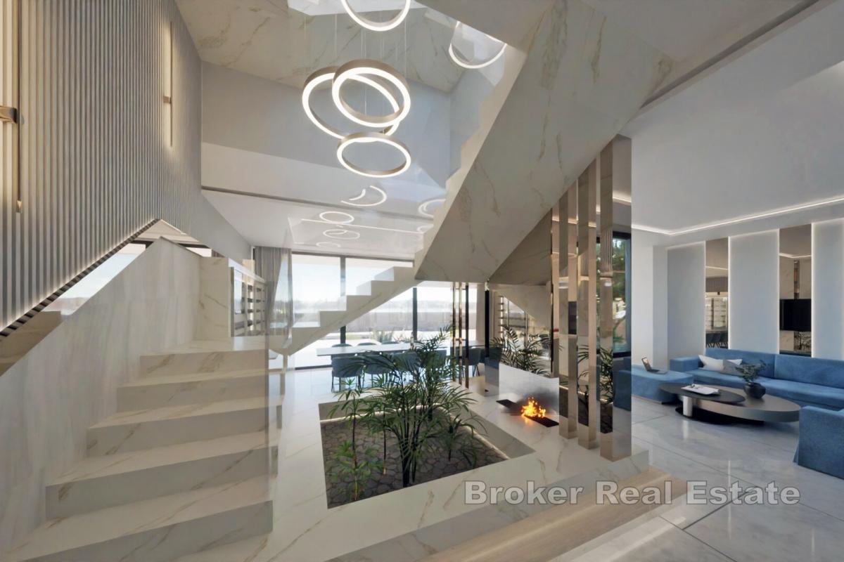 Nybygd luksusvilla med to svømmebassenger