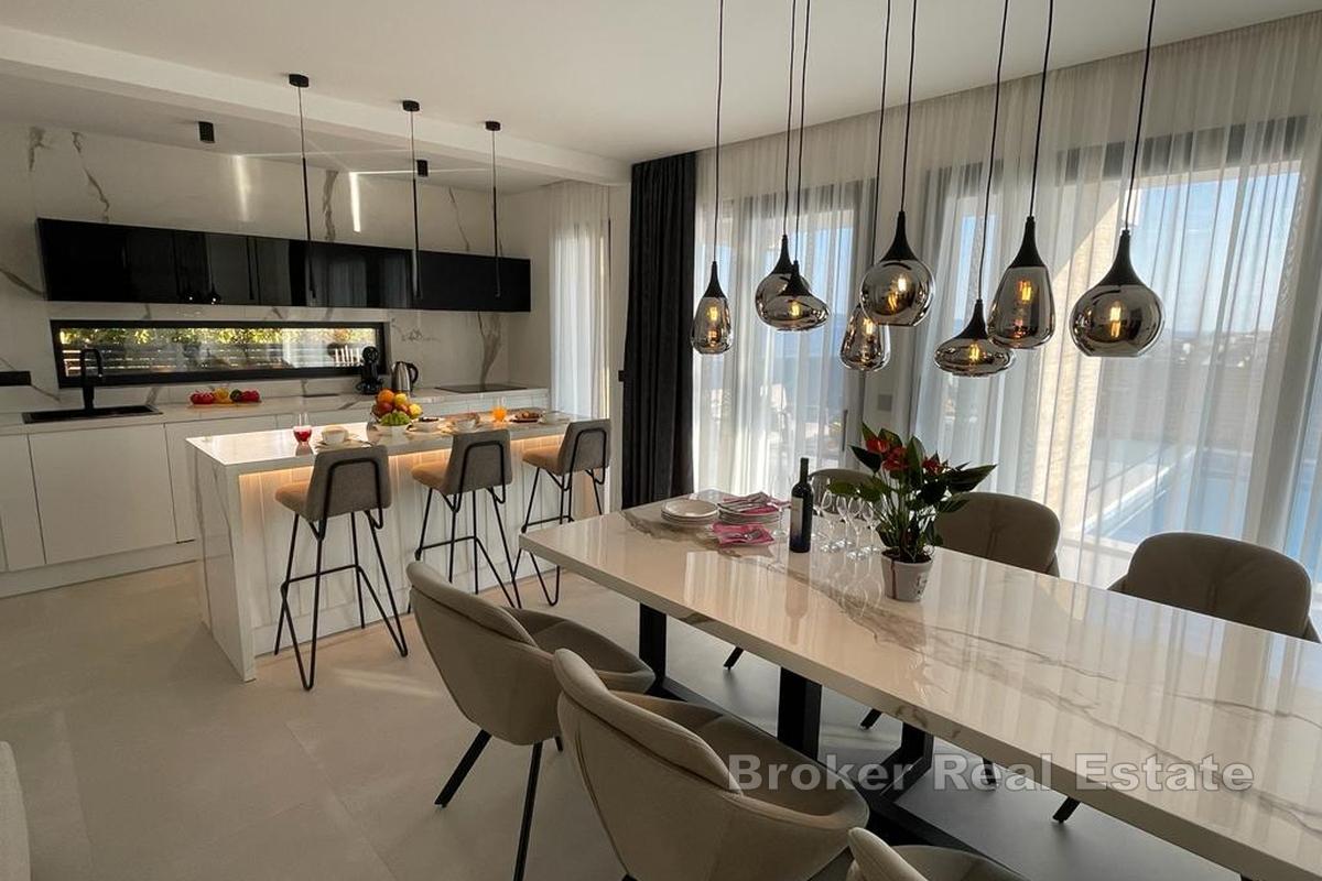 Moderne Villa mit traumhaftem Meerblick