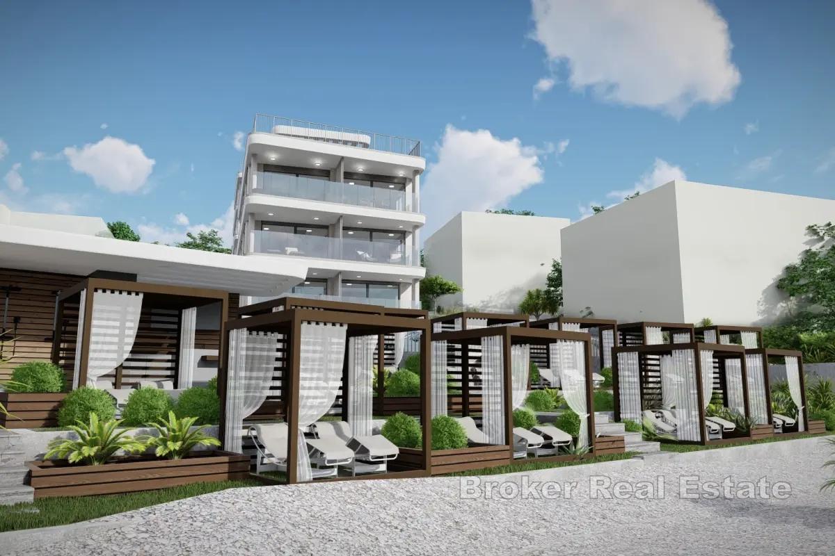 Moderný dvojizbový apartmán v novostavbe v prvom rade pri mori