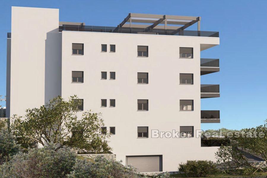 Island of Ciovo - Leiligheter med svømmebasseng nær stranden og havet