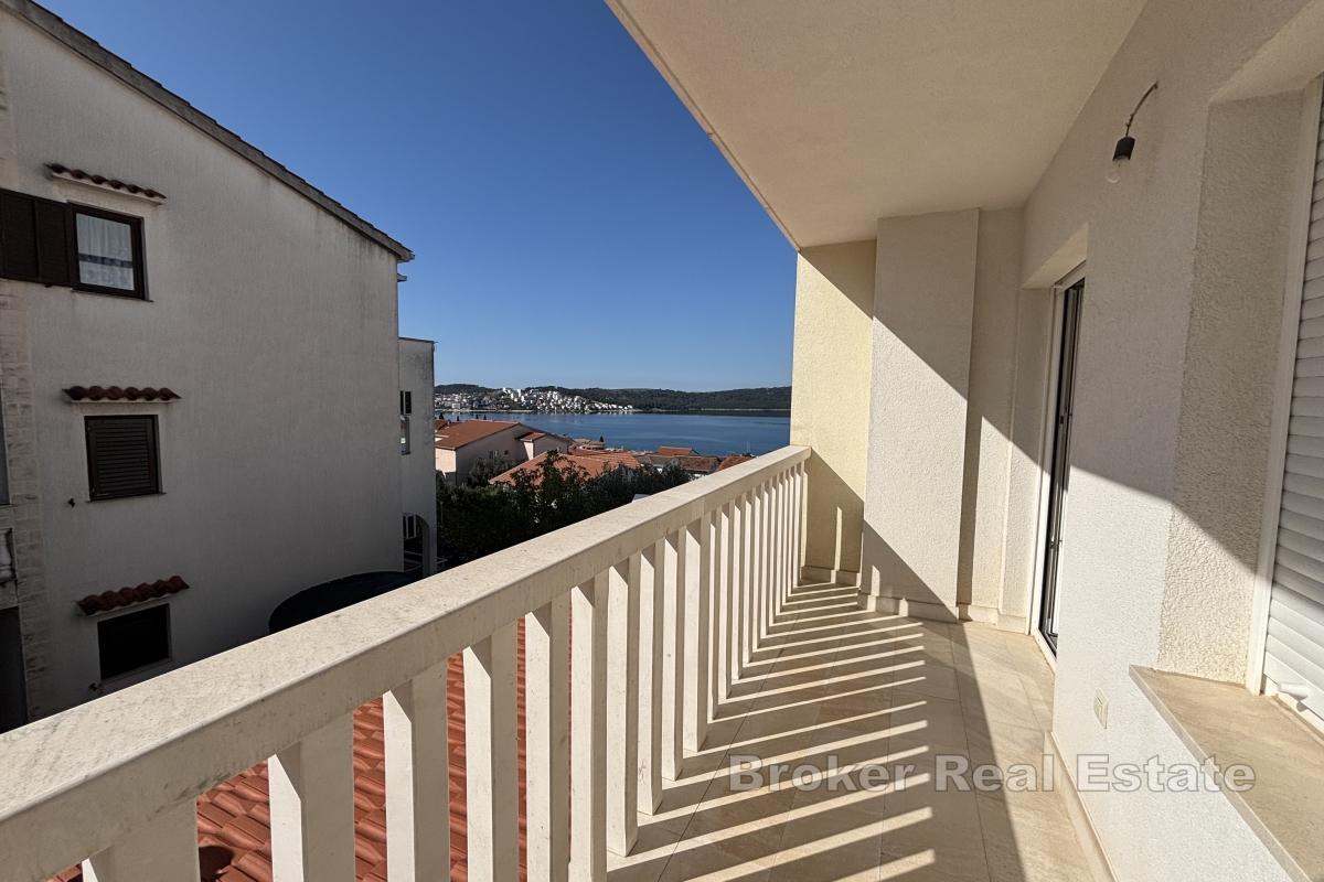 Appartement lumineux de trois chambres