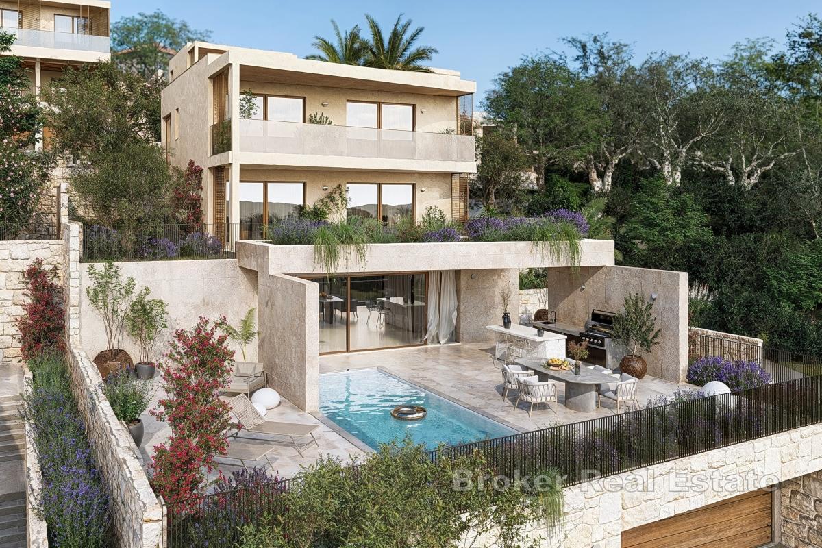 Villa di nuova costruzione con piscina all'interno del complesso