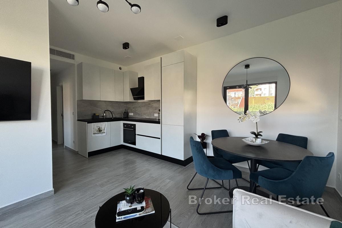 Luxuriöse Wohnung in einem Neubau nahe dem Stadtzentrum