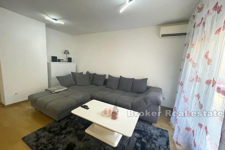 Split - Žnjan, dwupiętrowy apartament z trzema sypialniami