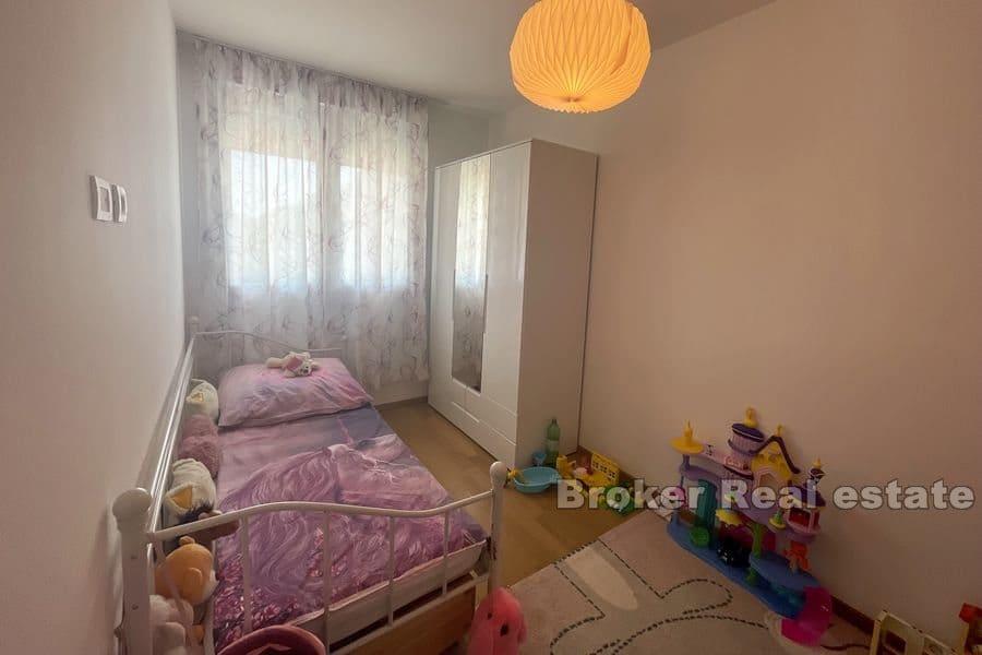 Split - Žnjan, dwupiętrowy apartament z trzema sypialniami