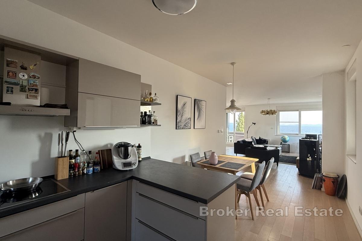 Luksusowy apartament w nowym budynku z widokiem na morze