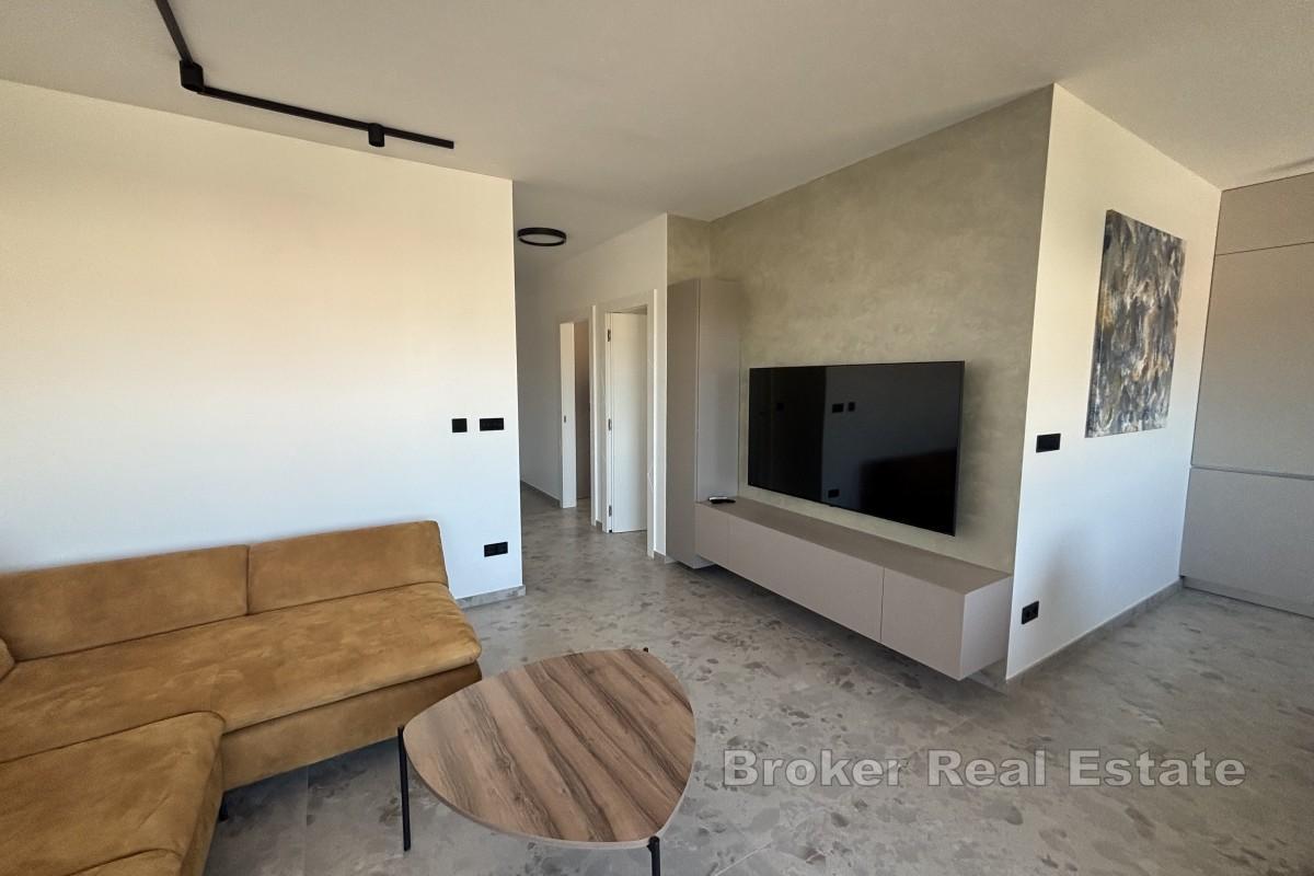 Appartement penthouse meublé unique avec terrasse sur le toit