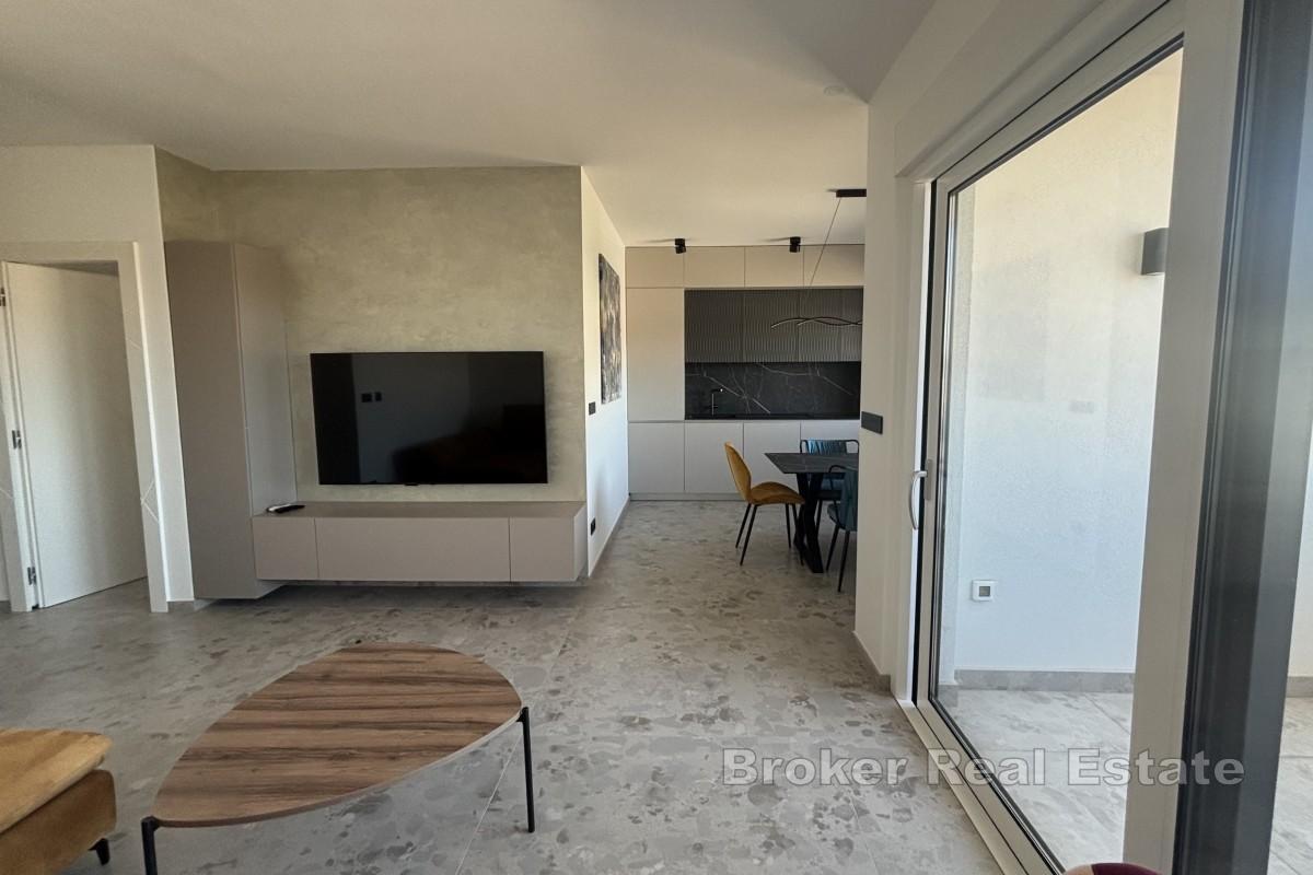 Appartement penthouse meublé unique avec terrasse sur le toit