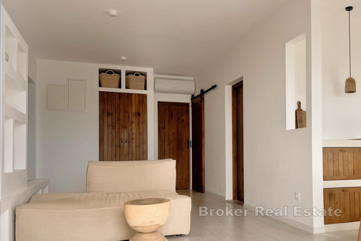 Neubau-Penthouse-Apartment mit zwei Zimmern und Meerblick