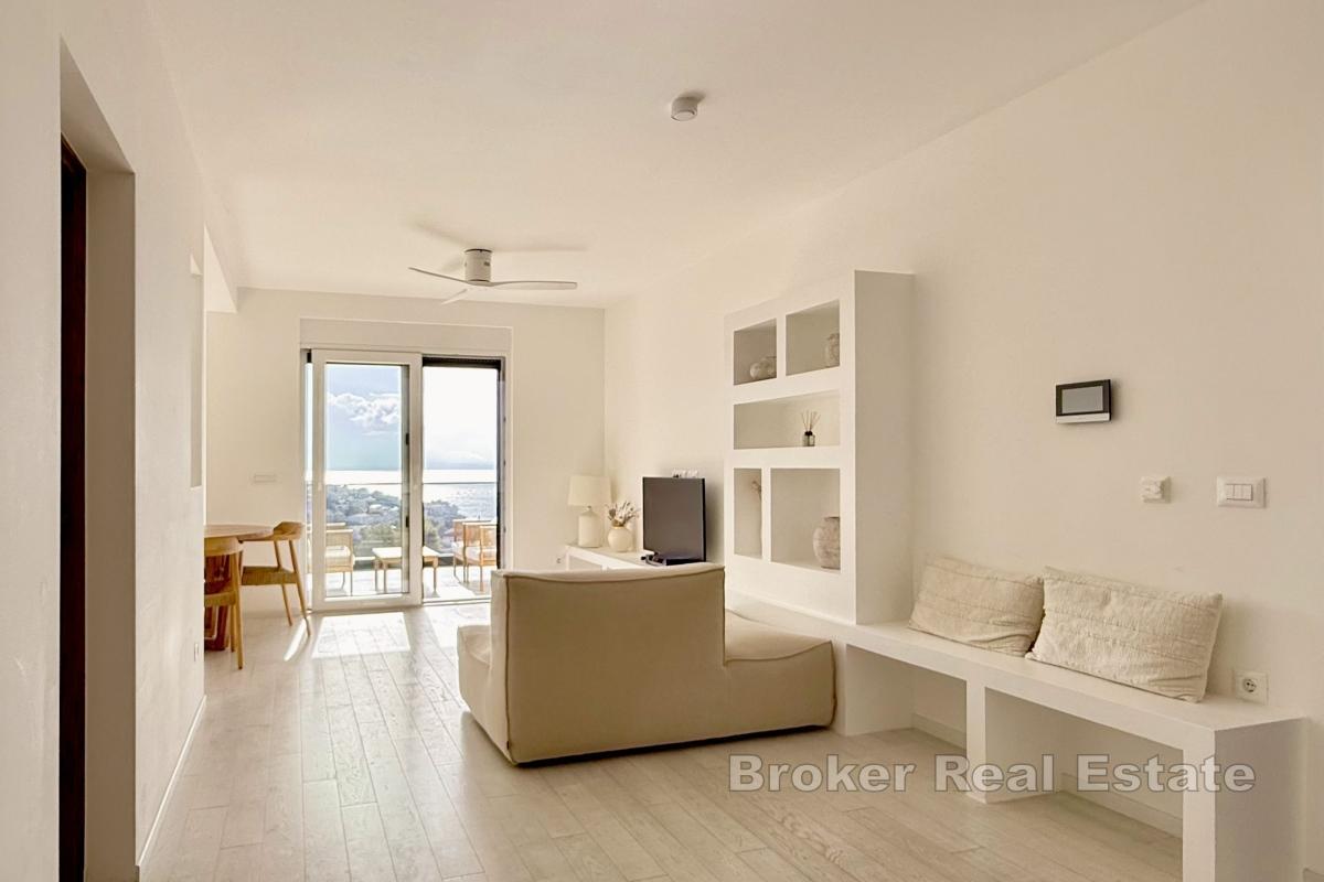 Neubau-Penthouse-Apartment mit zwei Zimmern und Meerblick
