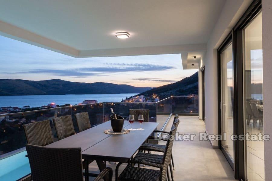 Trogir - Jolie villa avec piscine et vue mer