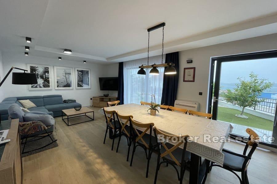 Trogir - Impressive villa near the sea and the beach