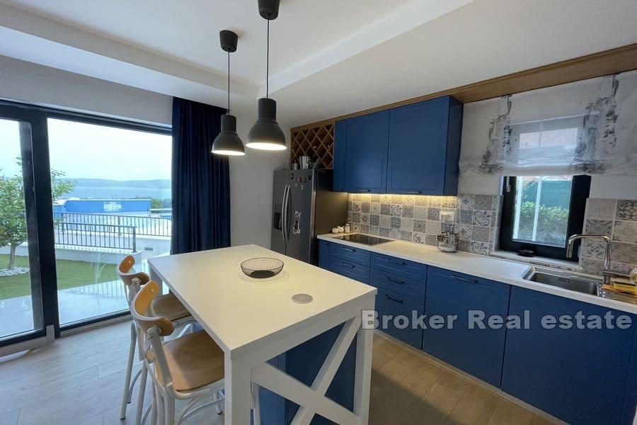 Trogir - Impressive villa near the sea and the beach