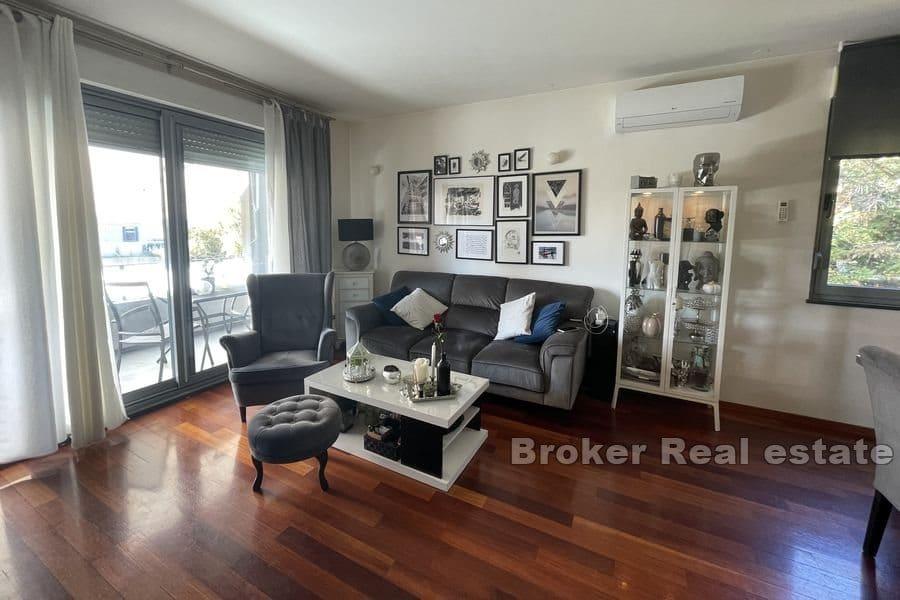 Сплит - Жнян, роскошная квартира в прекрасном месте