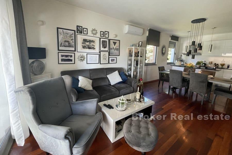 Сплит - Жнян, роскошная квартира в прекрасном месте