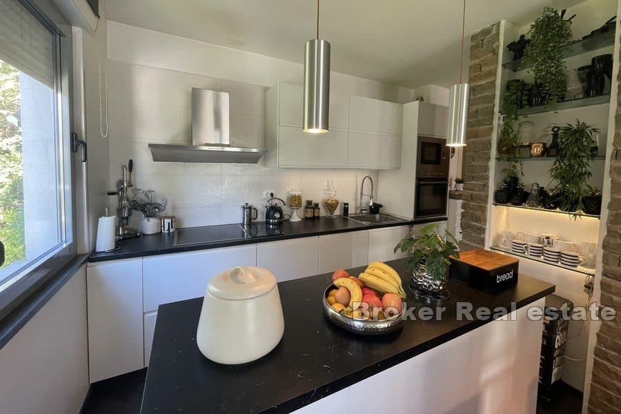 Сплит - Жнян, роскошная квартира в прекрасном месте