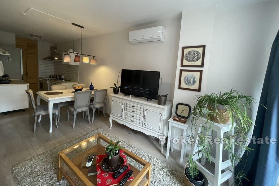 Split, Sućidar - Namješten stan na mirnoj lokaciji