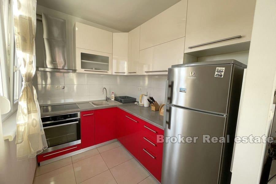 Trogir - Appartamento arredato con due camere da letto