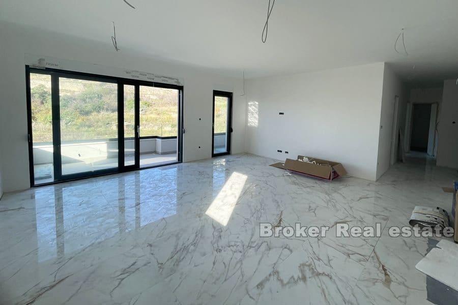 Split - Žnjan, Luxueux appartement de trois chambres dans un nouveau bâtiment
