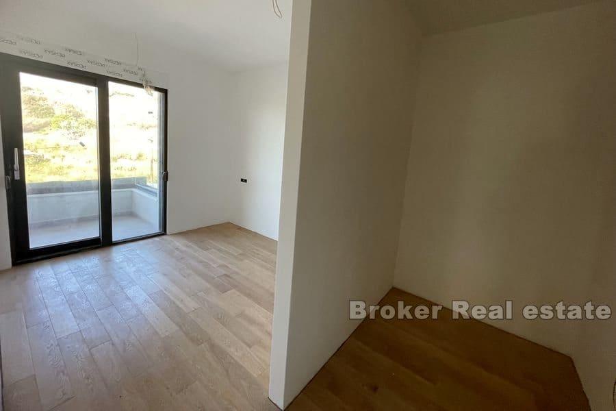 Split - Žnjan, Luxueux appartement de trois chambres dans un nouveau bâtiment