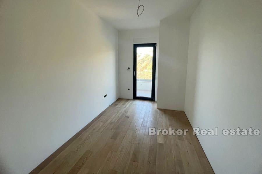 Split - Žnjan, Luxueux appartement de trois chambres dans un nouveau bâtiment