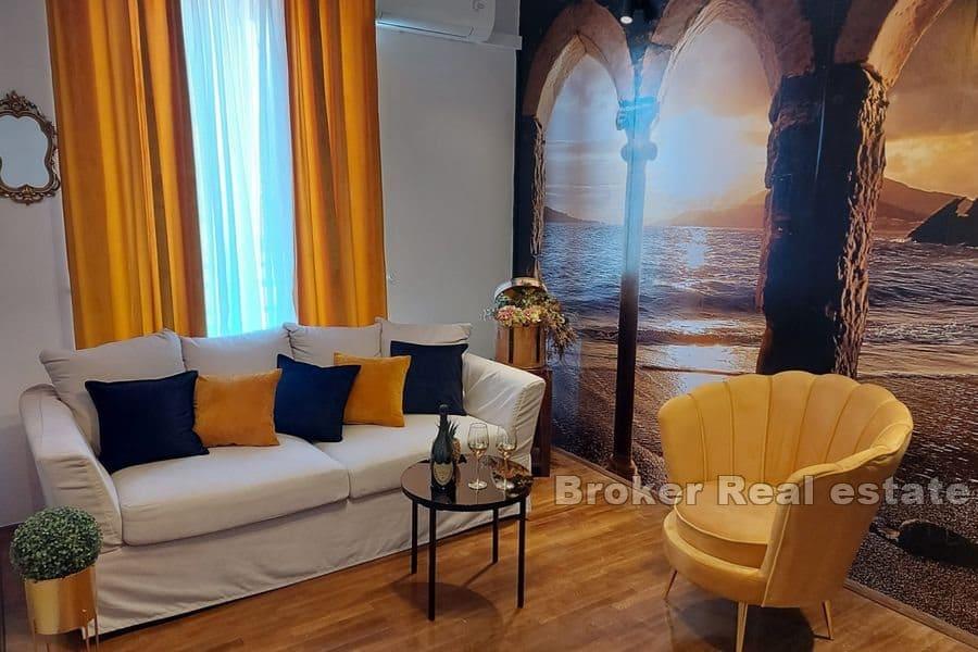 Split centar - dvosoban stan moderno uređen