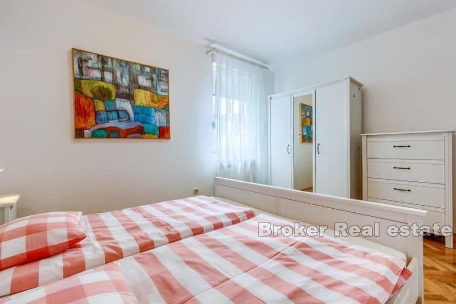 Split - Pazdigrad, komforan dvosoban stan