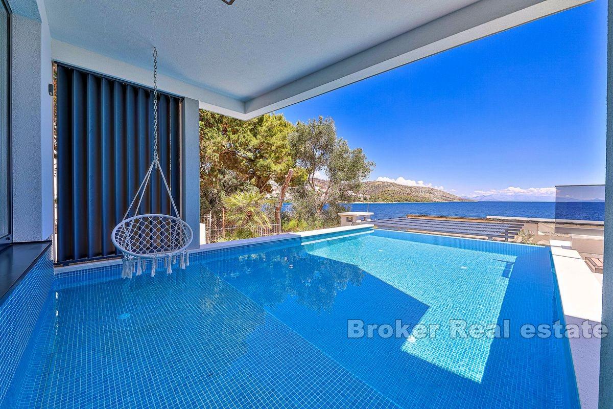 Wyspa Ciovo - Willa z basenem nad morzem