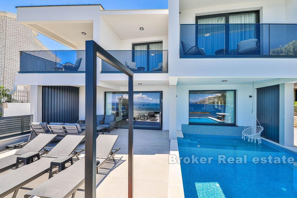 Wyspa Ciovo - Willa z basenem nad morzem