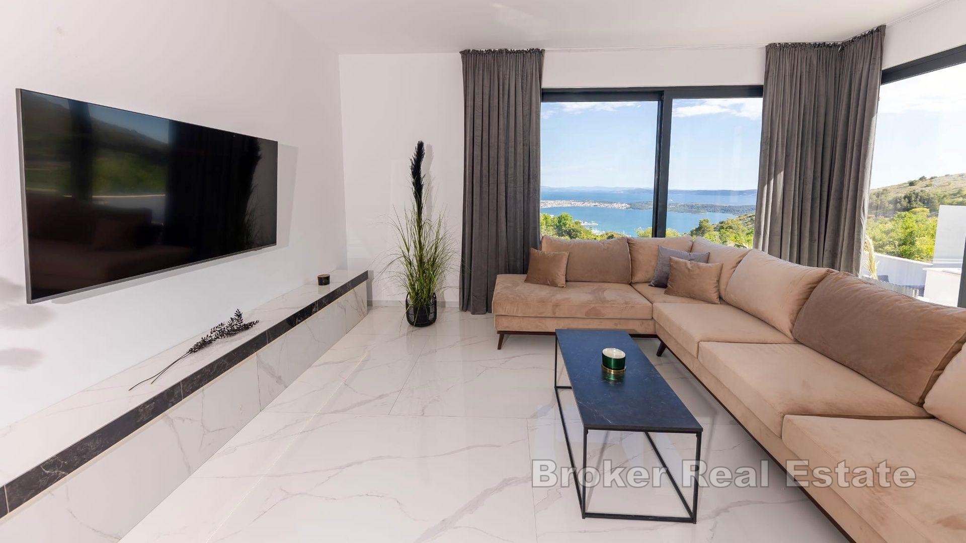 Trogir - Nowo wybudowana willa z widokiem na morze