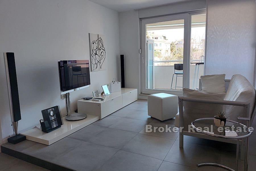 Split - Bol, komfortní apartmán s jednou ložnicí