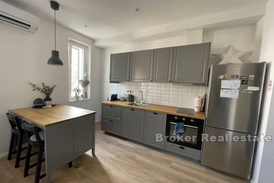 Сплит - Мануш, современная двухкомнатная квартира